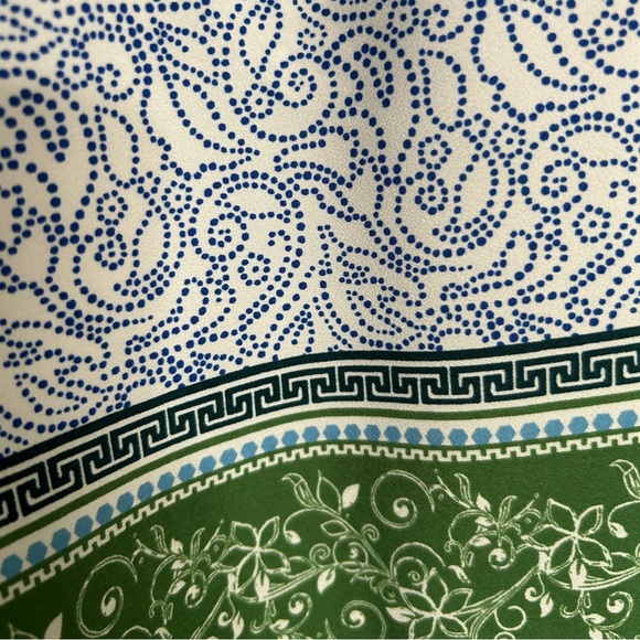 NWT Printed Romper. Size 8 - Picture 2 of 4